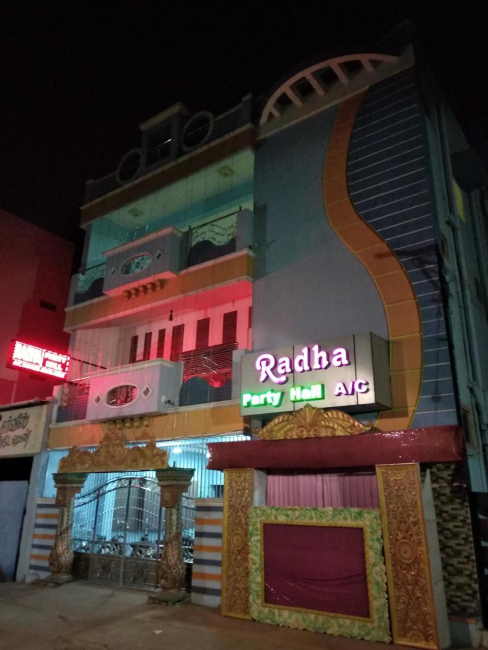 Radha Party Hall Канчипурам Экстерьер фото